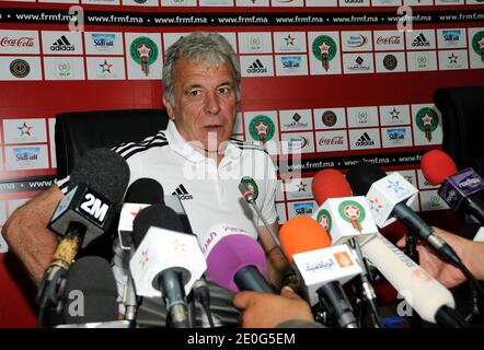 Eric Gerets, allenatore di squadra marocchino, guarda durante la partita di qualificazione della sua squadra per la Coppa del mondo 2014 contro la Costa d'Avorio, a Marrakech, Marocco, il 9 giugno 2012. Foto di William Stevens/ABACAPRESS.COM Foto Stock