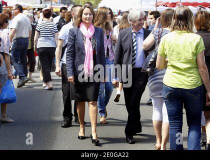 Partito socialista (PS) candidato nella prima circoscrizione del dipartimento Charente-Maritime per le elezioni parlamentari Segolene Royal è raffigurato durante il secondo turno delle elezioni parlamentari a la Rochelle, Francia occidentale, 17 giugno 2012. Foto di Patrick Bernard/ABACAPRESS.COM Foto Stock