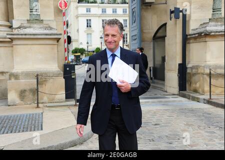 Il neoeletto deputato francese UMP Herve Gaymard arriva all'assemblea nazionale francese a Parigi, in Francia, il 18 giugno 2012. Foto di Mousse/ABACAPRESS.COM Foto Stock