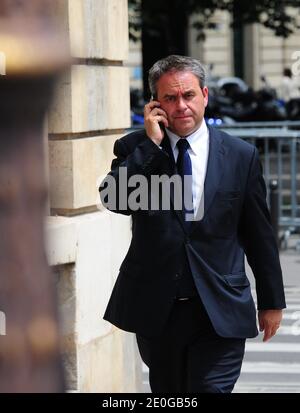 Xavier Bertrand, il neoeletto deputato francese UMP, è stato ritratto presso l'assemblea nazionale francese a Parigi, in Francia, il 19 giugno 2012. Foto di Mousse/ABACAPRESS.COM Foto Stock