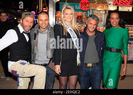 Farid Khider, Anthony Kaplan l'immagine sputante di Christophe Mae, Christelle Roca, Miss Prestige National, Allan Theo e Vincent McDoom che partecipano al giorno di apertura dell'annuale Foire du Trone a beneficio di 'Enfants de la terre' tenutosi a Parigi, in Francia, il 2012 aprile. Foto di ABACAPRESS.COM Foto Stock