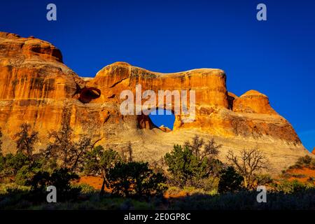 Tunnel Arch nel Devil's Garden, Arches National Park, Utah Foto Stock