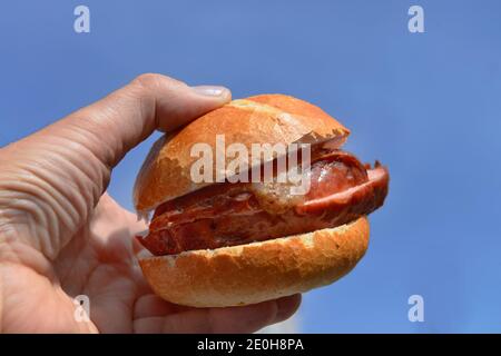 Leberkaes-Semmel, Viktualienmakt, Monaco di Baviera, Deutschland Foto Stock