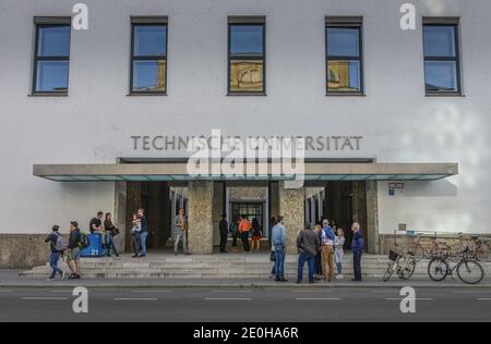 Technische Universitaet, Hauptgebaeude, Arcisstrasse, Monaco di Baviera, Deutschland Foto Stock