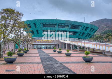 JEJU, COREA, 13 NOVEMBRE 2019: Sala commemorativa a Jeju 3 aprile Parco della pace nella Repubblica di Corea Foto Stock