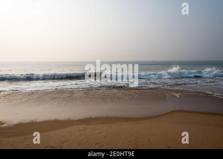 Onde di un mare Foto Stock