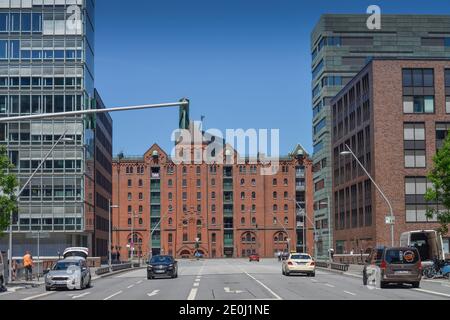 Shanghaiallee Kontorhaeuser Brooktorkai, Hafencity di Amburgo, Deutschland Foto Stock