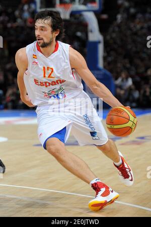 Sergio Llull in Spagna durante la partita di basket pre-olimpica, Francia contro Spagna al Palais Omnisports Paris-Bercy a Parigi, Francia, il 15 luglio 2012. La Spagna ha vinto il 75-70. Foto di Christian Liegi/ABACAPRESS.COM Foto Stock