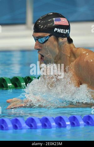 Michael Phelps degli Stati Uniti in gara durante la finale della medaglia individuale da 400 m degli uomini al centro Aquatics durante le Olimpiadi di Londra del 2012 il 28 luglio 2012. Foto di Guibbaud/Gouhier/JMP/ABACAPRESS.COM Foto Stock