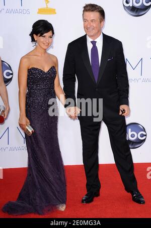 Hilaria Thomas e Alec Baldwin arrivano al 64° Premio Emmy Primetime annuale al Nokia Theatre L.A. Live a Los Angeles, California, USA il 23 settembre 2012. Foto di Lionel Hahn/ABACAPRESS.COM Foto Stock