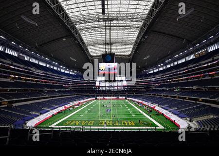 Arlington, Texas, Stati Uniti. 01 gennaio 2021. AT&T Stadium in una partita tra l'Alabama Crimson Tide e il Notre Dame Fighting Irish della partita di football della CFP Semifinale Rose Bowl del 2021 presentata da Capital One all'AT&T Stadium di Arlington, Texas, 1 gennaio 2021.Manny Flores/CSM Credit: CAL Sport Media/Alamy Live News Foto Stock