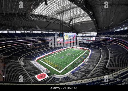 Arlington, Texas, Stati Uniti. 01 gennaio 2021. AT&T Stadium in una partita tra l'Alabama Crimson Tide e il Notre Dame Fighting Irish della partita di football della CFP Semifinale Rose Bowl del 2021 presentata da Capital One all'AT&T Stadium di Arlington, Texas, 1 gennaio 2021.Manny Flores/CSM Credit: CAL Sport Media/Alamy Live News Foto Stock