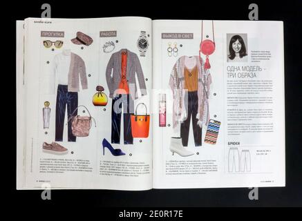 L'interno della rivista russa "Burda", settembre 2018. Foto Stock