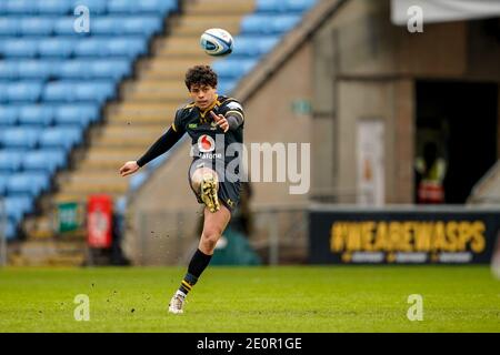 2 gennaio 2021; Ricoh Arena, Coventry, West Midlands, Inghilterra; premiership inglese Rugby, Wasps contro Exeter Chiefs; Jacob Umaga di Wasps inizia il gioco Foto Stock