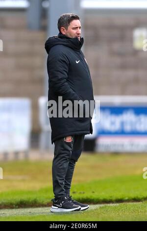 NORTHAMPTON, INGHILTERRA. 2 GENNAIO. Lee Johnson, direttore di Sunderland, durante la prima metà della partita Sky Bet League One tra Northampton Town e Sunderland al PTS Academy Stadium di Northampton sabato 2 gennaio 2021. (Credit: John Cripps | MI News) Credit: MI News & Sport /Alamy Live News Foto Stock