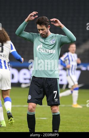 Città di Berlino, Germania. 30 dic 2020. Firo: 02.01.2021 Calcio, 1. Bundesliga, Stagione 2020/2021 Hertha BSC Berlin - FC Schalke 04 Enttauschung Mark UTH, Schalke | Usage worldwide Credit: dpa/Alamy Live News Foto Stock