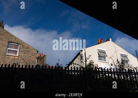 Case in Sumatra Road, West Hampstead Thameslink Station Foto Stock