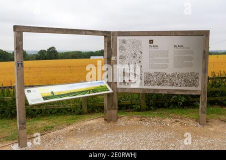 Ampio pannello informativo sulla Battlefield Trail Walk, Bosworth Battlefield Heritage Center e Country Park, vicino a Market Bosworth, Regno Unito. Foto Stock