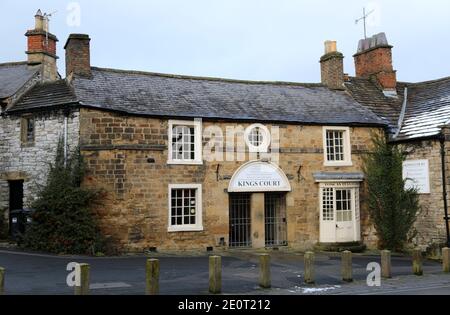 Edifici del 18 ° secolo Kings Court a Bakewell Foto Stock