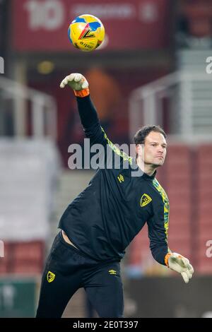 Stoke, Regno Unito. 02 gennaio 2021. 2 gennaio 2021; Bet365 Stadium, Stoke, Staffordshire, Inghilterra; Campionato di calcio inglese, Stoke City contro Bournemouth; Goalkeeper Asmir Begovic di Bournemouth duriong Warm up Credit: Action Plus Sports Images/Alamy Live News Foto Stock