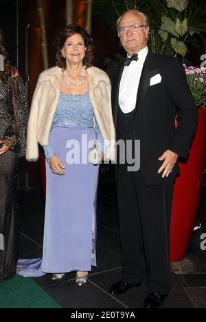 Re di Svezia Carl XVI Gustaf con sua moglie la Regina Silvia di Svezia e la loro figlia la Principessa Corona Madeleine arrivano al Royal Gala Award Dinner al Mandarin Oriental Hotel a New York City, NY, USA, il 3 ottobre 2012. Foto di Charles Guerin/ABACAPRESS.COM. Foto Stock