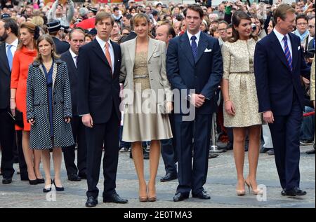 Il Principe Luigi, la Principessa Tessy, il Principe Felix, la Principessa Alexandra, il Granduca Henri di Lussemburgo arrivano all'Hotel De Ville per il Granduca ereditario Guillaume di Lussemburgo e per il matrimonio civile della Contessa belga Stephanie de Lannoy a Lussemburgo il 19 ottobre 2012 . Il Granduca ereditario di Lussemburgo, di 30 anni, è l'ultimo Principe ereditario d'Europa a sposarsi, sposando la sua sposa contessa belga di 28 anni. Foto di Jeremy Charriau/ABACAPRESS.COM Foto Stock