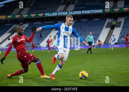 Huddersfield, Regno Unito. 02 gennaio 2021. HUDDERSFIELD, INGHILTERRA. 2 GENNAIO Lewis o'Brien di Huddersfield Town durante la partita del campionato Sky Bet tra Huddersfield Town e Reading al John Smith's Stadium di Huddersfield sabato 2 gennaio 2021. (Credit: Pat Scaasi | MI News ) Credit: MI News & Sport /Alamy Live News Foto Stock