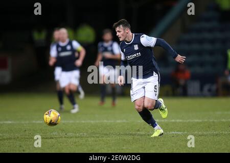 Dens Park, Dundee, Regno Unito. 2 gennaio 2021. Scottish Championship Football, Dundee FC contro Heart of Midlothian; Danny Mullen of Dundee Races Forward Credit: Action Plus Sports/Alamy Live News Foto Stock