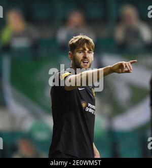 Easter Road Stadium Edimburgo. Scotland.UK 2 gennaio 21 Scottish Premiership match Hibernian vs Livingston . Jon Guthrie Livingston Credit: eric mcowat/Alamy Live News Foto Stock