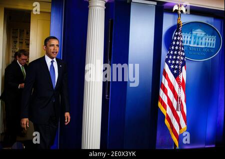 Il presidente Barack Obama ha dichiarato di essere ottimista sui negoziati Fiscal Cliff durante una conferenza stampa alla Casa Bianca a Washington, District of Columbia, DC, USA, venerdì 28 dicembre 2012. Le osservazioni alla stampa hanno seguito un incontro con i leader repubblicani del Senato e della Camera alla Casa Bianca per discutere gli imminenti aumenti fiscali e tagli alla spesa dell'imminente 'precipizio fiscale'. Foto di Pete Marovich/ABACAPRESS.COM Foto Stock