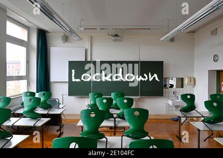 Consiglio con iscrizione LOCKDOWN, hard lockdown dal 16.12.2020 in Germania, in classe, Corona Crisis, Germania, Europa Foto Stock