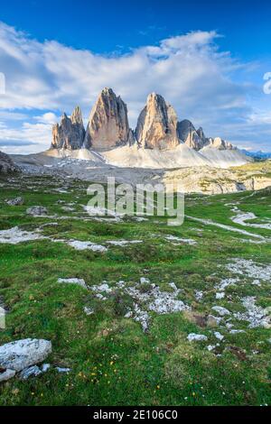 Pista ciclabile intorno alle tre vette, tre Pinnacoli, Dolomiti, Alto Adige, Italia, Europa Foto Stock