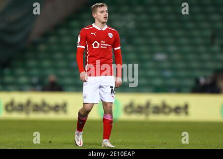 Luke Thomas of Barnsley - Norwich City v Barnsley, Sky Bet Championship, Carrow Road, Norwich, UK - 2 gennaio 2020 solo per uso editoriale - si applicano restrizioni DataCo Foto Stock