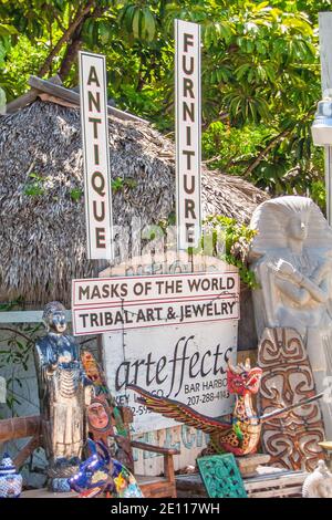 Cartello per Arteffects, un insolito negozio di strada a Key Largo sulle Florida Keys. Foto Stock