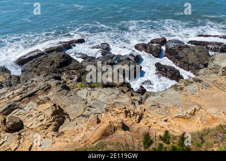 Formazioni rocciose sulla costa del Pacifico al Cape Sebastian state Park in Oregon, USA Foto Stock