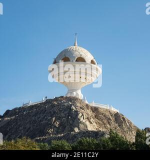 Incenso bruciatore monumento a Riyam Park, Muscat, Oman Foto Stock