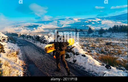 Moel Eilio, vicino a Waunfawr e Llanberis, Gwynedd, Galles del Nord. Vicino a Mount Snowdon. Immagine acquisita il 31 dicembre 2020 durante il blocco Covid. Foto Stock