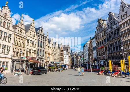 ANVERSA, BELGIO, 22 LUGLIO 2020: Il bellissimo centro storico Foto Stock