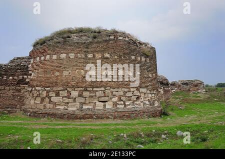 Il Castello di Shamkir è stato costruito nel 11 ° secolo. Alcune mura sono sopravvissute dal castello. Shamkir, Azerbaigian. Foto Stock