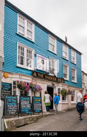 Il Harbour inn a Padstow. La stalla del nastro blu 'Oss. Foto Stock