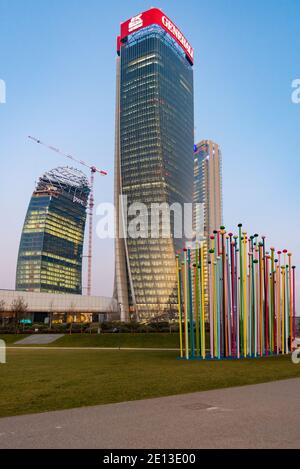 Le tre torri del quartiere della vita cittadina di Milano. Sono state progettate dai famosi architetti Hadid, Libeskind e Isozaki Foto Stock