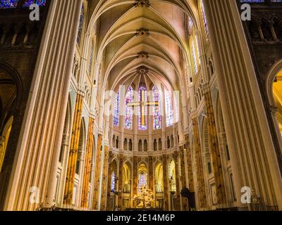 Chartres è un comune e capitale del dipartimento dell'Eure-et-Loir in Francia, famoso in tutto il mondo per la sua cattedrale. Foto Stock