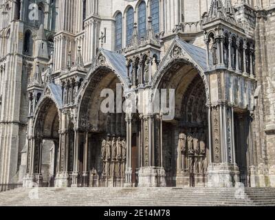 Chartres è un comune e capitale del dipartimento dell'Eure-et-Loir in Francia, famoso in tutto il mondo per la sua cattedrale. Foto Stock