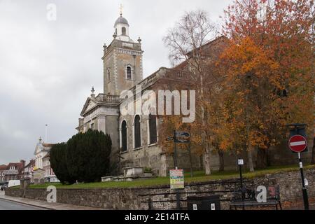 La Chiesa di San Pietro e San Paolo a Blandford Forum, Dorset nel Regno Unito, ha preso il 26 ottobre 2020 Foto Stock