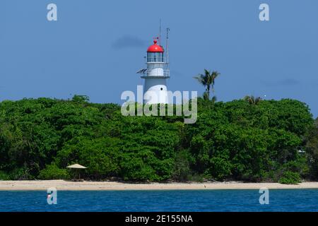 Vista del faro, Low Island, Port Douglas, Queensland, Australia Foto Stock