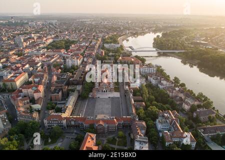 La Chiesa Votiva e la Cattedrale della Cattedrale cattolica di nostra Signora A Szeged Foto Stock