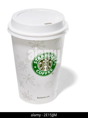 Tazza da caffè Starbucks bianca per le festività con coperchio fotografato  su un sfondo bianco Foto stock - Alamy