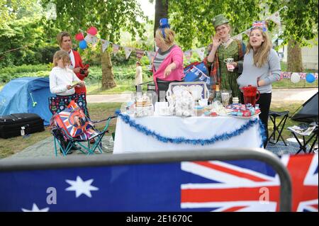 Atmosfera sul Mall prima del matrimonio del Principe William e Kate Middleton che si terrà domani, a Londra, Regno Unito, il 28 aprile 2011. Foto di Thierry Orban/ABACAPRESS.COM Foto Stock