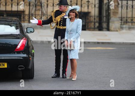 Carole Middleton, la madre di Kate Middleton che arrivò all'Abbazia di Westminster per il matrimonio del Principe William con Kate Middleton, a Londra, Regno Unito, il 29 aprile 2011. Foto di Frederic Nebinger/ABACAPRESS.COM Foto Stock