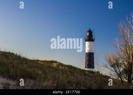 Faro con Copy Space. Faro Big Sable sulla costa del lago Michigan nel Ludington state Park nella penisola inferiore del Michigan. Foto Stock